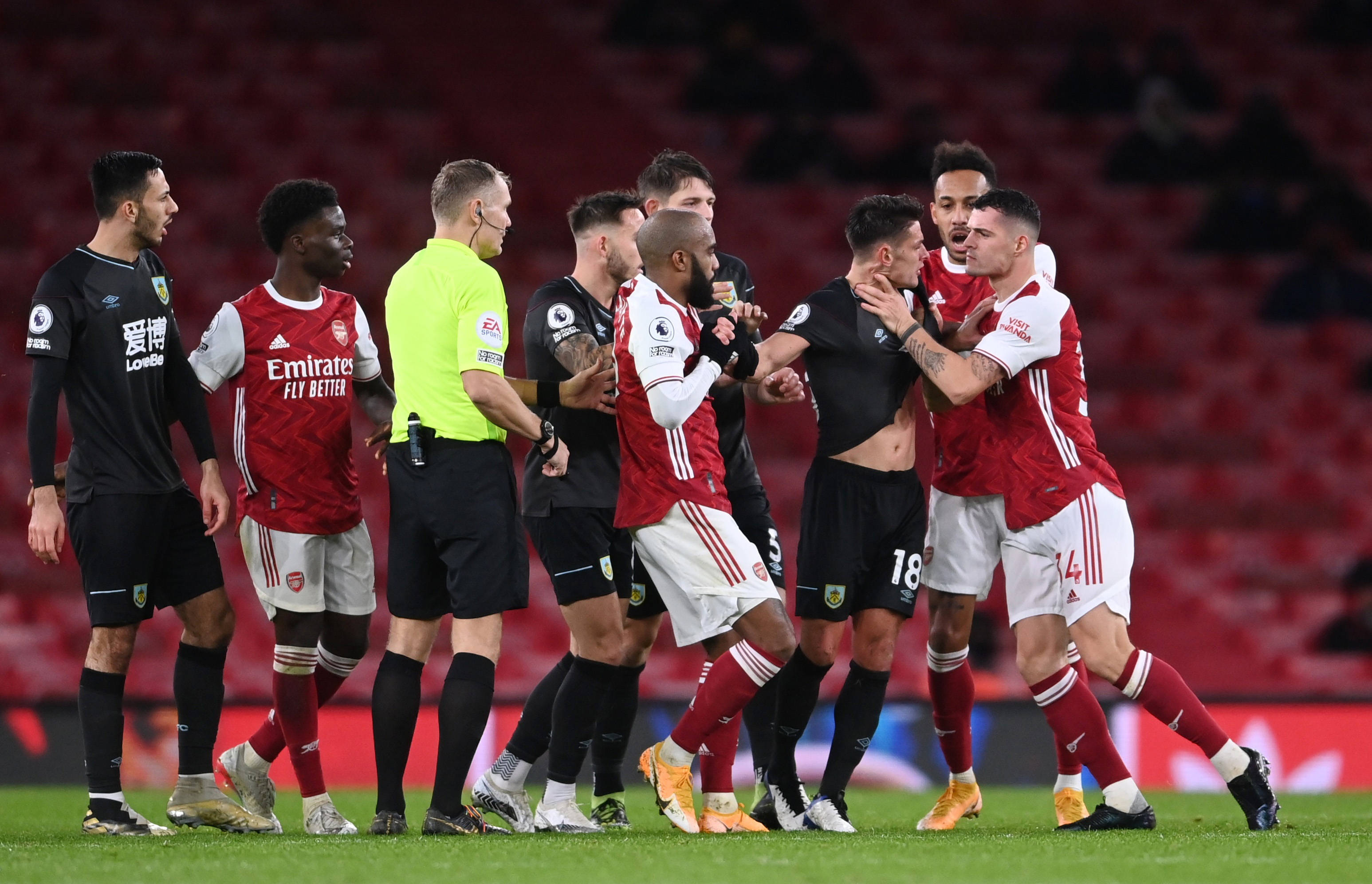 回顾本场比 回顾本场比